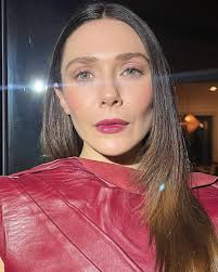 Elizabeth Olsen Updates