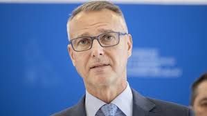 Rasi leaves for Cairo for opening of WUF12 World Urban Forum