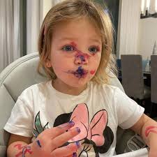 Well I turned around for 2 seconds and Navy started putting makeup