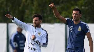 La decisión de scaloni con un jugador de river tras la lesión de exequiel palacios. La Polemica De Lionel Scaloni Leo Messi Es Un Jugador Mas El Intra Sports