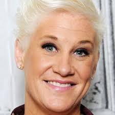 Wes Mcelroy's Instagram, Twitter & Facebook