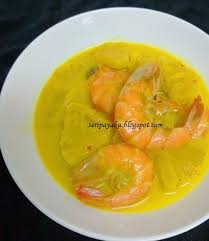 So, this udang masak lemak nenas, is a light curry of prawns and pineapple in coconut milk. Pin On Lemakkk