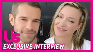 Katie Cassidy & Stephen Huszar Talk Dating, Harry & Meghan, and Hallmark  Movies