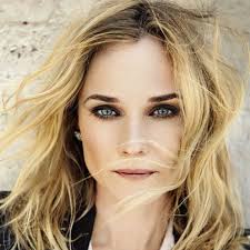 Per chi ha capelli corti e crespi,. Tagli Per Capelli Crespi Le Acconciature Piu Adatte