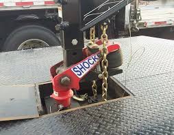 Trained mechanics inspect every trailer in our expansive inventory to ensure that every weld and component is in perfect shape for years of reliable service. Gooseneck Air Hitches Gooseneck Surge Shocker Hitch