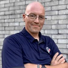 Ben Abbott, CEO of Voice Marketing Agency, Speaker & Podcast Host