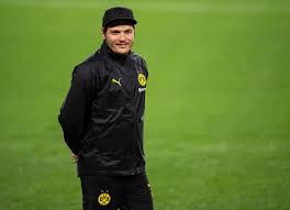 Edin terzic former footballer from germany attack last club: Edin Terzic Privat Familie Herkunft Vollblut Borusse So Tickt Der Neue Bvb Coach News De