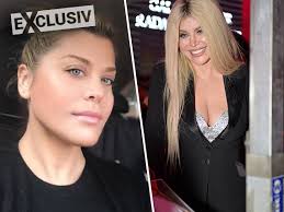Singer, actress, tv hostess and mother, loredana began her career in the city of oneşti. Loredana Groza ApariÅ£ie SocantÄƒ La Un Eveniment Monden Wowbiz