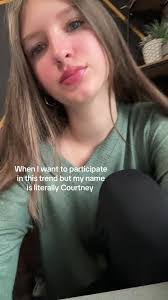 Courtney Huling's Instagram, Twitter & Facebook