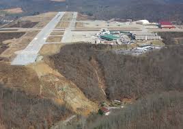 Figure 1 aerial view of the 2008 failed emas slope. Yeager Airport On Twitter Great Photo Of The Fill And Slip Showing That The Runway Is Completely Unaffected Rt Lmessina Http T Co Idtllgjwhl