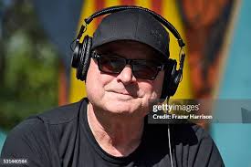 1,707 Steve Irvine Photos & High Res Pictures