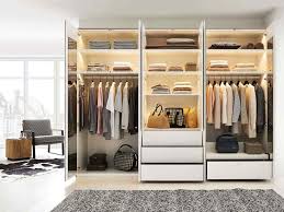 Da der kleiderschrank normalerweise im schlafzimmer viel platz in anspruch nimmt, sollte er mit bedacht ausgewählt werden. Schlafen Rmw