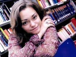 Laura Gallego, anécdotas y curiosidades – Santi Limonche