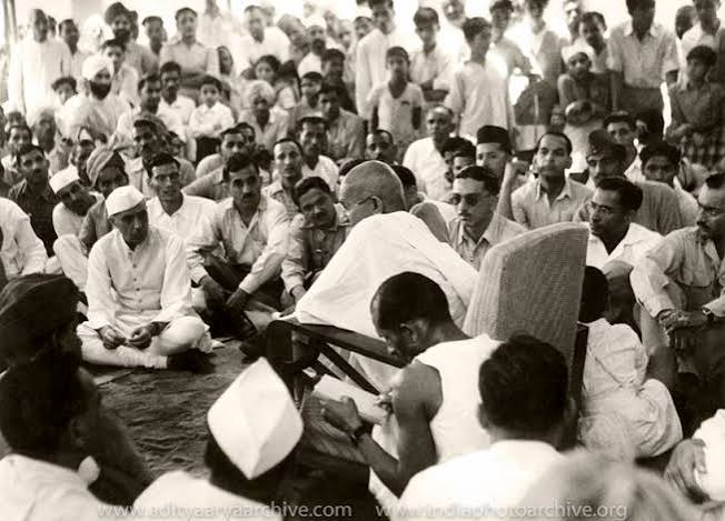 1945 INA trials: a rare glimpse from the lens of photojournalist Kulwant Roy | Research News - The Indian Express