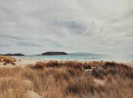 Plaja cu nisip roșu (ramla bay, gozo, malta). 4 Plaje Superbe Din Grecia Peloponez Pe Care Trebuie Sa Le Vezi Sandra Bendre