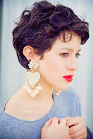 First up on our list of gorgeous short haircuts for women is this glam hair idea. Pin On Style