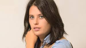 Ester Casanova's Instagram, Twitter & Facebook