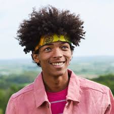 You can bring out the creativity in you with this hairstyle. Long Afro With Round Layers Man For Himself