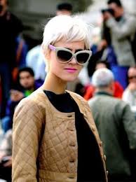 Finding it difficult to find sporty hairstyles for short hair? 15 Great Short Straight Haircuts