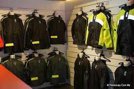 Magic sungguh baju hujan givi ini. Givi Point Johor Bahru Kini Dibuka Turut Sediakan Servis Selepas Jualan