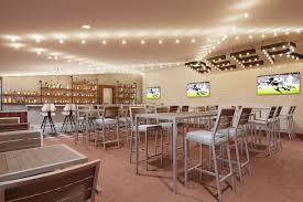 Ellis island, the casino loved by locals and those who like a good deal on beer and barbecue, plans to finally debut the front yard in november, more than a year and a half after it originally. Ellis Island Gears Up To Debut The Front Yard Eater Vegas