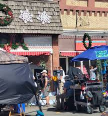 Hallmark has announced 40 brand new christmas movies for its 2020 holiday schedule. Ho Ho Holiday Viewing On Twitter Lots Of Locals Sharing Pics On Social Media Of The Christmas Music Store Filming In Payson Utah The Alicia Witt Film Is Hallmark S First Movie To