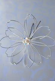 With thick sterling silver wire i first made a square frame in which with fine one i created a beautiful sunny picture with poppy. 87 Wire Flowers Ideas Wire Flowers Wire Crafts Wire Art
