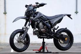 24 mobil angkot dimodifikasi tambah keren via. Modifikasi Motor Klx 150 Trail Motocross Motor Offroad