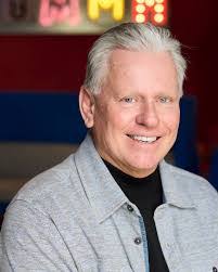 Kara Schilling's Instagram, Twitter & Facebook