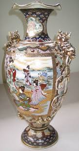 Very Fine And Large Satsuma Vase By Kinkozan 1868 1927 Item 1185075 Detailed Views Satsuma Vase Japanese Vase Satsuma