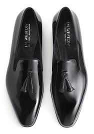 Logique puisqu'il est le plus ancien soulier 100% masculin répertorié historiquement. 21 Idees De Mocassins Cuir Chaussures Pour Hommes Chaussures Homme Soulier Homme