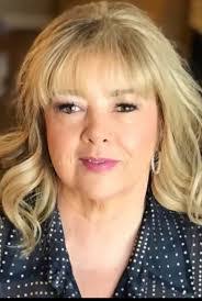 Elizabeth Cornwall's Instagram, Twitter & Facebook