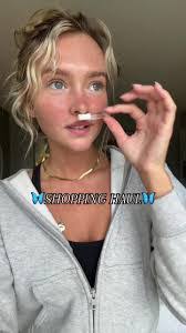 Violet Cooke's Instagram, Twitter & Facebook