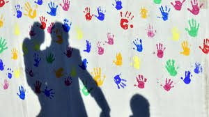 Der kindergeldzuschlag soll also dazu beitragen, den gesamtbedarf einer familie nach dem zweiten sozialgesetzbuch zu decken. Meitingen Mutter Muss Fur Antrag Auf Kinderzuschlag Bezahlen Augsburger Allgemeine