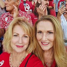 Nate Tschaenn's pumpkin mural work of art! A y Harry Potter fans out there?  #PumpkinvilleOKC opens Friday!