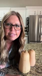 Butternut Squash Soup @Harrison #soup #fall #fallrecipes #souprecipe #fyp  #dinner #dinnerideas #healthyrecipes #food #foodtiktok