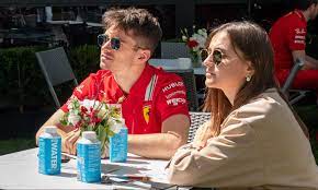 Meet the red bull driver's new girlfriend kelly piquet, who used to date former f1 driver daniil kvyat. Only Two Pilots Still Live Like James Hunt F1 Insider Com