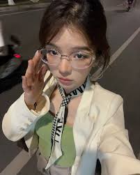 美丽的往往都易逝，是因为美总是带有残缺吗？(庸人自扰) 这是我喜欢的色调，冷静的色调