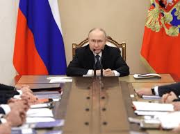 Идеологически указ: Путин нареди 95% от руснаците да се 