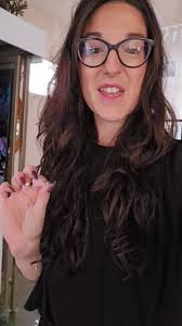 🥁 Découvrez l'univers de Sandra Veillette et tentez de découvrir quels  sont les éléments qui composent les personnages tout en mouvement de cette  artiste sculpteure! 🗝️ Vous aurez les réponses ici: https://levivoir.com/ sandra-veillette