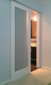 Puerta Para Separar La Cocina Del Area Social Sin Sacrificar Espacio Sliding Doors Interior Barn Doors Sliding Interior Barn Doors