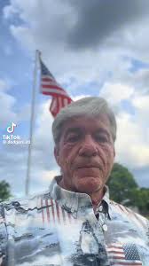 Former Airforce talking to the service men and women of the U.S. military.  🇺🇸 ❤️🤍💙