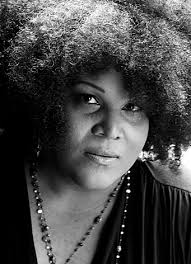 Breaking through: The Lady Blacktronika · Feature ⟋ RA