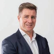 Brad Searle's Instagram, Twitter & Facebook