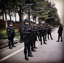 Kamu hizmetleri standı, ruhsat i̇şlemleri, jandarma bandosu, i̇hbar formu ,terörle arananlar. Jandarma Ozel Asayis Komutanligi Taburu Polis Askeriye Askeri