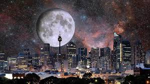 Puede descargar paisajes urbanos nocturnos edificios de arquitectura hong kong hd fondo viajes y mundo categoria gratis. Foto Manipulacion Luna Llena Luces De La Ciudad Paisaje Urbano Rascacielos Fondo De Pantalla Hd Wallpaperbetter