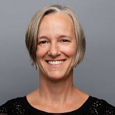 Jessica Gifford's Instagram, Twitter & Facebook