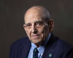 April : Ross Childs, Ann Rogers named NMC Fellows : Northwestern Michigan  College