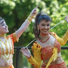 His powerful contribution in dancing in bollywood is inevitable. Online Bollywood Dance Lessons 30 Lessons 1 Instructors