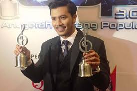 Terima Sebuah Kereta Fattah Amin Bintang Paling Popular Hiburan Mstar